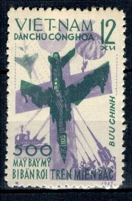 LOT W KOSMOS WIETNAM MI.393**