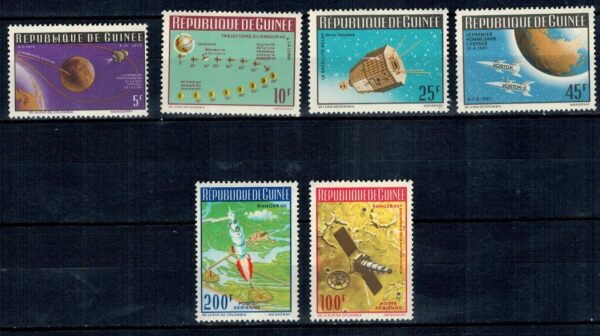 LOT W KOSMOS GWINEA MI.324-329A**
