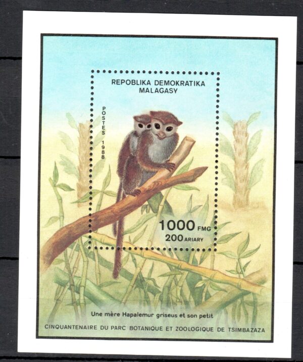 LEMURY MADAGASKAR MI.BL.77**
