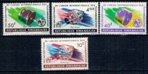 LOT W KOSMOS RWANDA MI.114-117A**