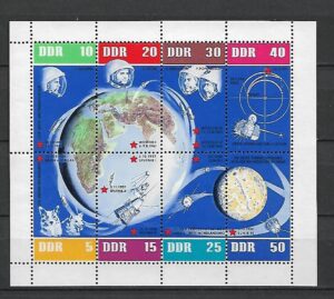 LOT NA KSIĘŻYC DDR MI.ARK.926-933**