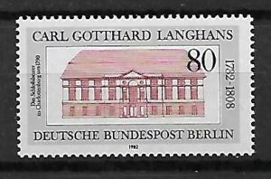 ARCHITEKTURA RFN BERLIN MI.684**