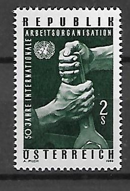 ROCZNICA AUSTRIA MI.1305**
