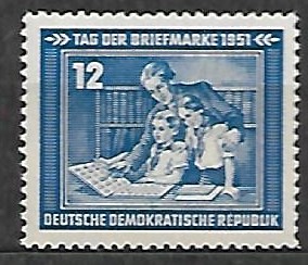 DZIEŃ ZNACZKA DDR MI.295**