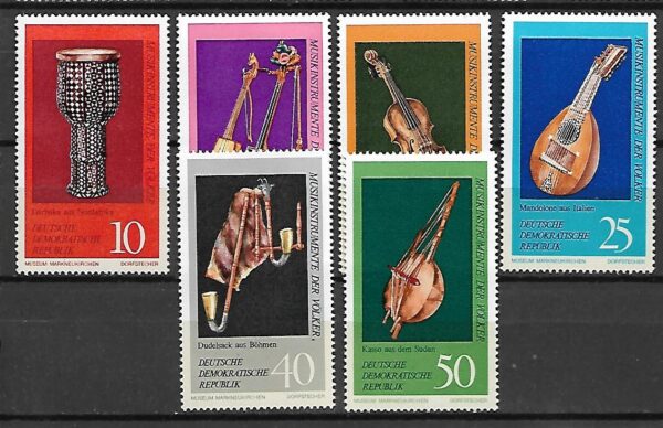INSTRUMENTY MUZYCZNE DDR MI.1708-1713**