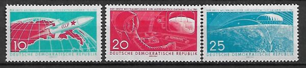 LOT NA KSIĘŻYC DDR MI.822-824**