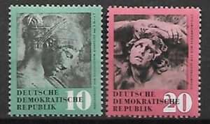 SZTUKA DDR MI.667-668**