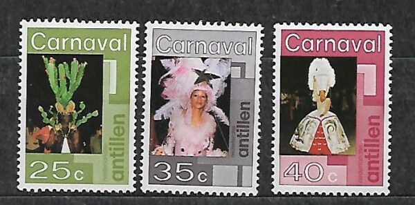 KARNAWAŁ ANTYLLE HOLENDERSKIE MI.323-325**
