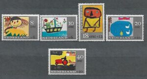 DZIEŃ DZIECKA HOLANDIA MI.850-854**