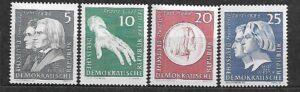 SŁAWNI LUDZIE DDR MI.857-860**