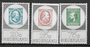 DZIEŃ ZNACZKA HOLANDIA MI.880-882**