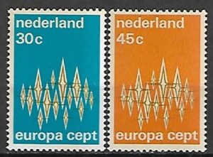 EUROPA CEPT HOLANDIA MI.987-988**