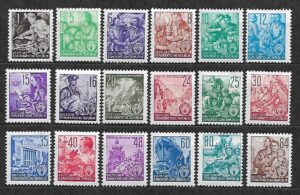 ROBOTNICY DDR MI.362-379**