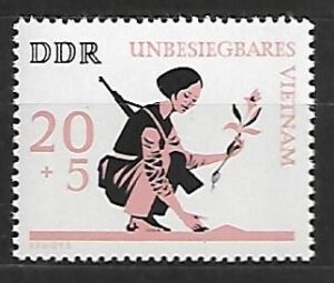 POLITYKA DDR MI.1220**
