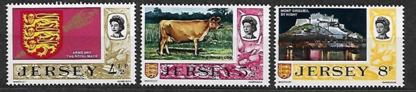 KRÓLOWA ELŻBIETA II JERSEY MI.107-109**