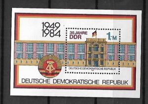 ARCHITEKTURA DDR MI.BL.77**