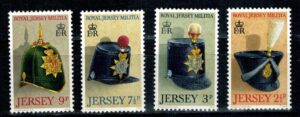 CZAPKI KRÓLEWSKIEJ POLICJI JERSEY MI.69-72**