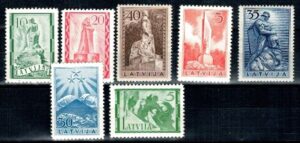 POMNIKI ŁOTWA MI.246-252**