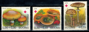 GRZYBY FINLANDIA MI.830-832**